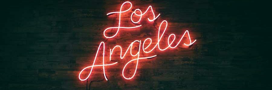 Neonlicht: Neon-Schriftzüge und Neonschilder