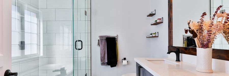 Wohntrends im Haus: Glas im Badezimmer