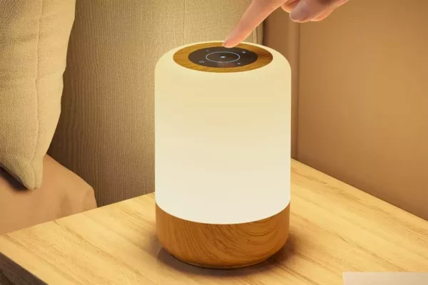 Görvitor LED Nachttischlampe Touch Dimmbar, Tischlampe Batteriebetrieben 8 Farben und 3 Modi, Holzmaserung Nachtlicht Batterie USB-Aufladung mit Timing-Funktion für Schlafzimmer Wohnzimme
